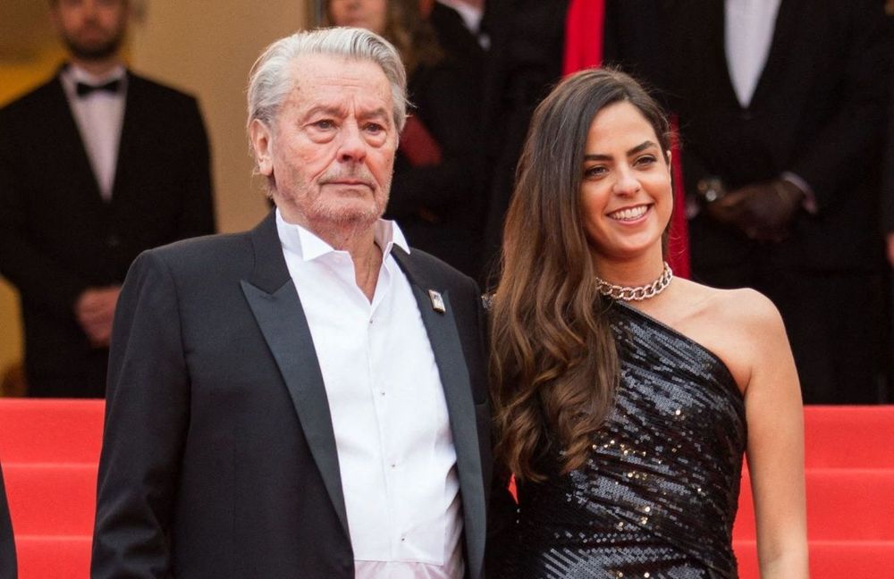 Anouchka Delon contre ses frères : ce que risque vraiment Anthony et Alain-Fabien après la diffusion de l’audio | So Busy Girls