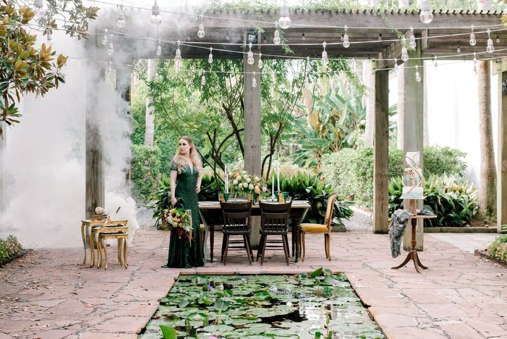 Ce mariage Harry Potter inspiré de la maison Serpentard est tellement réussi que les fans seront séduits | So Busy Girls