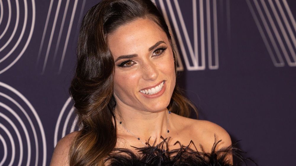 Capucine Anav confirme son histoire avec Florent Manaudou : « Je ne peux pas nier » | So Busy Girls