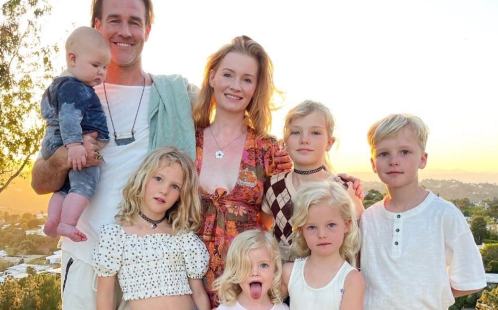 « Je lui parle tous les jours » : la fille de James Van Der Beek bouleverse les internautes avec un message poignant pour l’anniversaire de son père | So Busy Girls