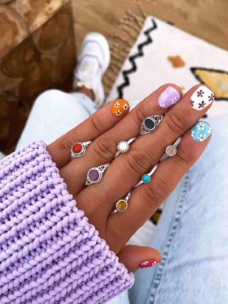 Ce printemps, portez des bijoux ornés de pierres colorées ! | So Busy Girls