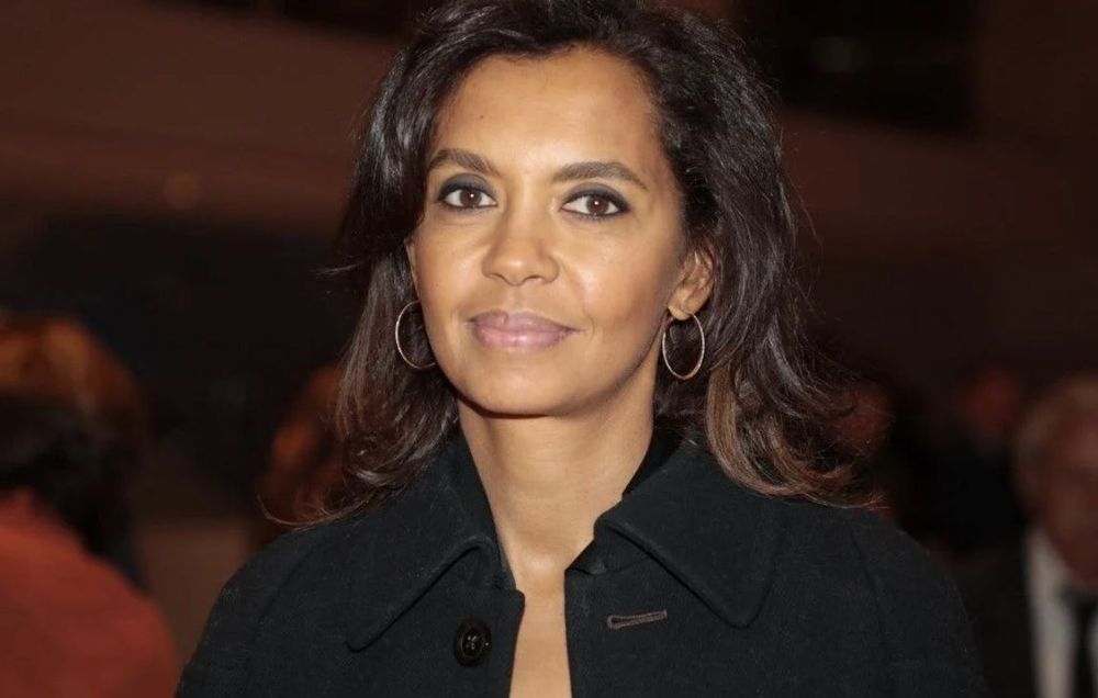 Accusée de racisme après une phrase sur son enfance, Karine Le Marchand contre-attaque et ne plie pas | So Busy Girls