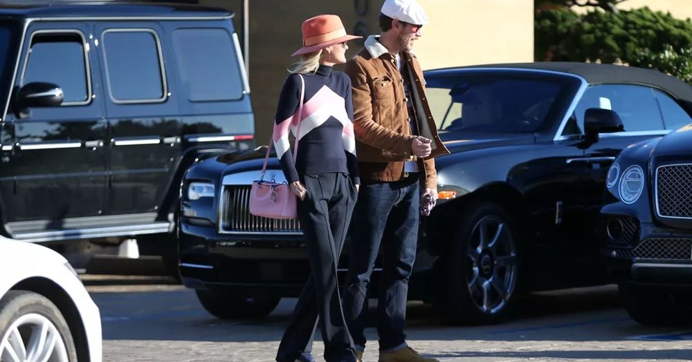 Laeticia Hallyday partage un rare moment de tendresse avec son « frère de cœur » Dimitri Coste | So Busy Girls
