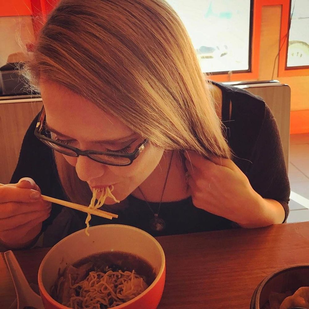 16 situations que seules les filles qui ont les cheveux longs peuvent comprendre | So Busy Girls