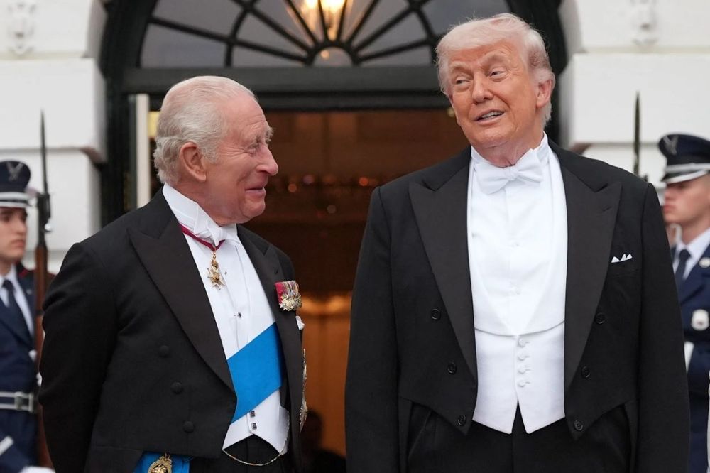 Charles III ose répondre à Donald Trump avec une blague historique, et tout bascule dans la salle | So Busy Girls