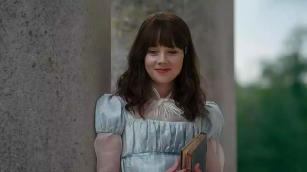 Chronique des Bridgerton : ce détail surprenant que vous n'aviez pas remarqué sur Eloïse dans la saison 3 | So Busy Girls