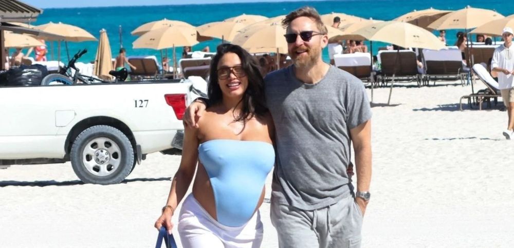 À 58 ans, il devient papa pour la quatrième fois : la photo qui a fait fondre les réseaux | So Busy Girls