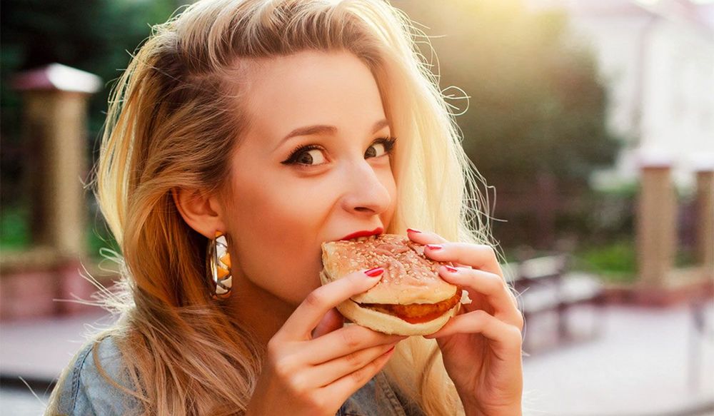 Des chercheurs ont inventé une pilule qui permet de manger sans grossir | So Busy Girls