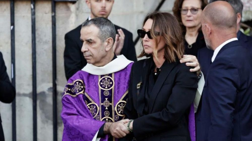Obsèques de Nathalie Baye : pourquoi ce que Laura Smet a dit de sa mère a provoqué une vive émotion | So Busy Girls
