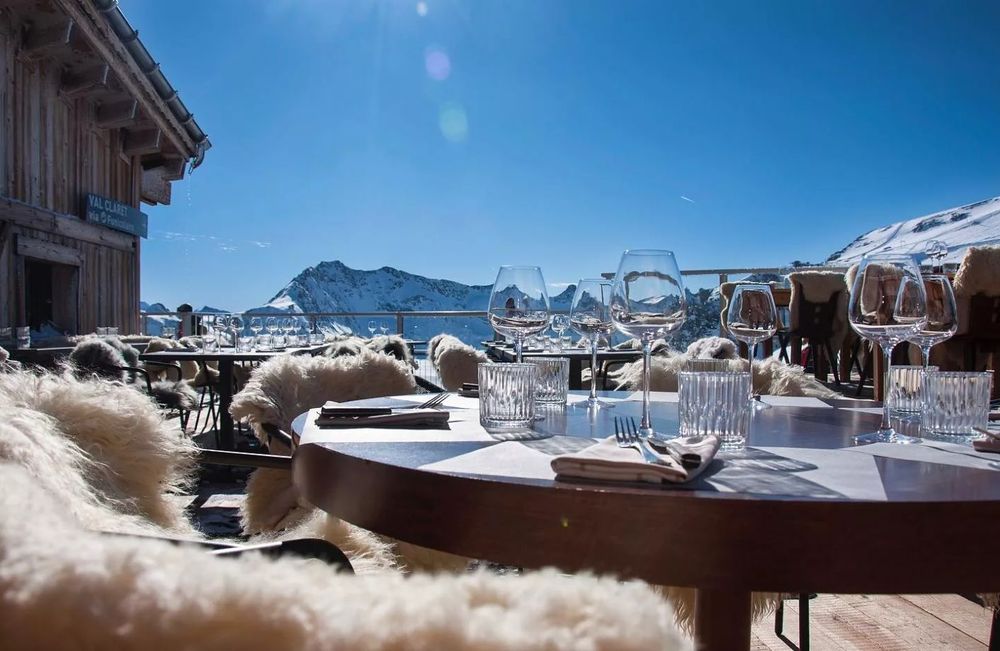 Top Chef : combien coûte un repas au Panoramic à Tignes, le restaurant d’altitude spectaculaire de l’épreuve ? | So Busy Girls