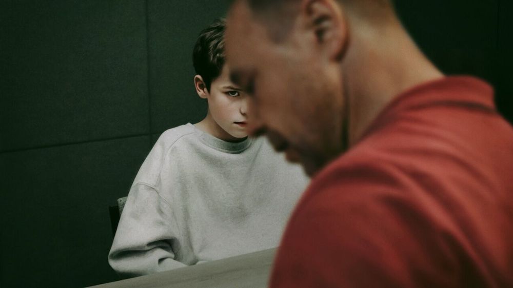 « Adolescence » : la série choc bientôt diffusée dans les écoles britanniques pour alerter sur les dangers des réseaux sociaux | So Busy Girls