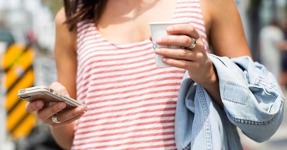 Toujours en quête de chargeur | So Busy Girls