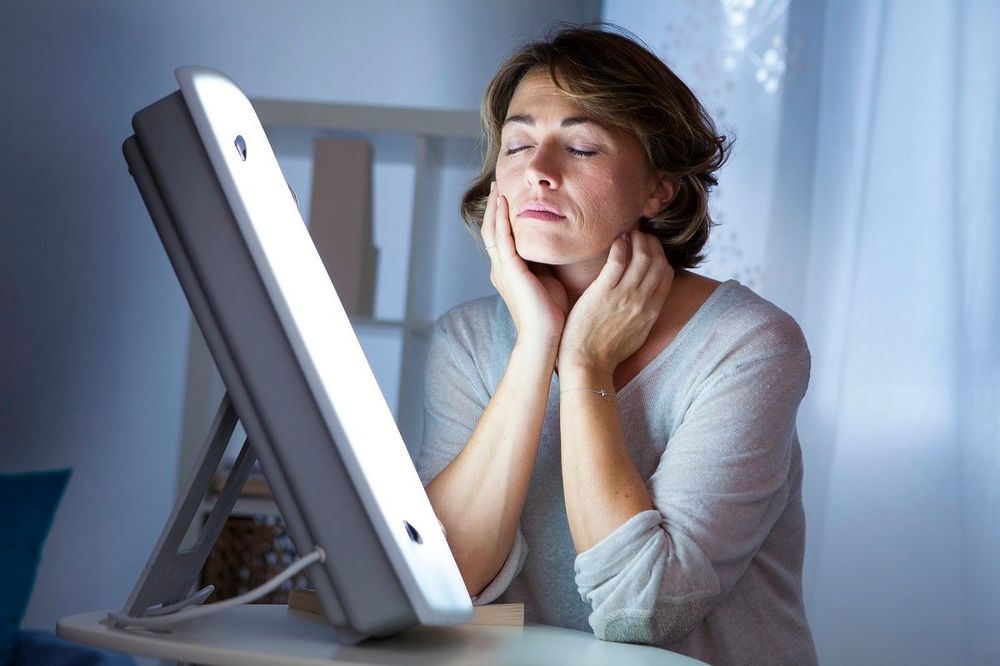 La luminothérapie serait aussi efficace que les anti-dépresseurs pour lutter contre la dépression | So Busy Girls