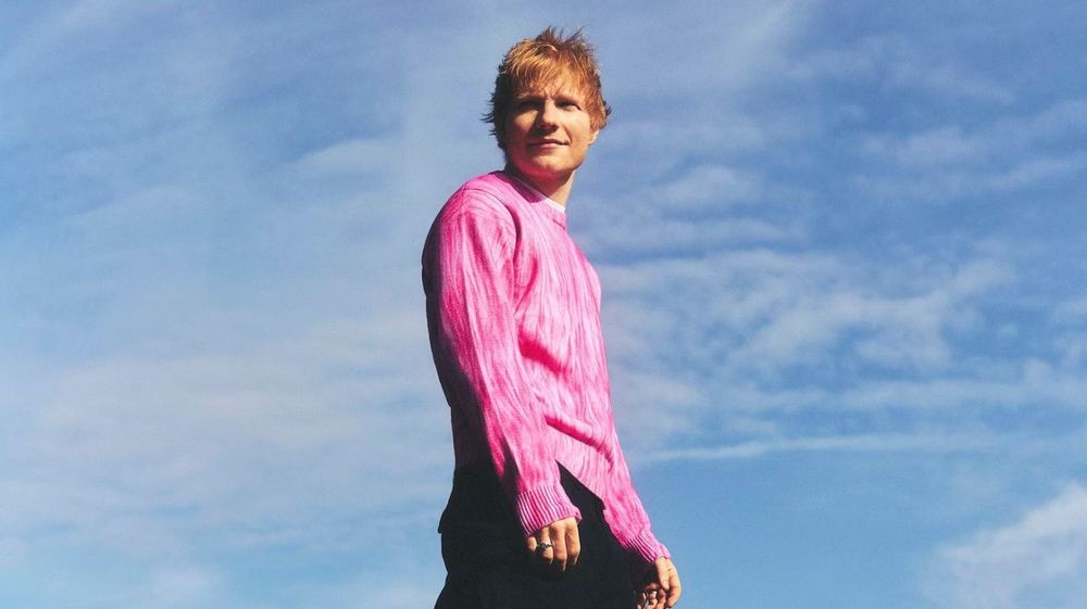 « Play » : le retour solaire d’Ed Sheeran avec un album inspiré de ses voyages | So Busy Girls