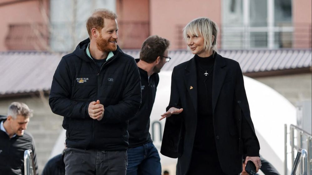 Seul, de nuit, sans Meghan : l’arrivée secrète du prince Harry à Kiev qui intrigue | So Busy Girls