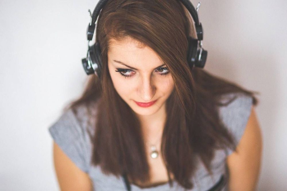 Difficulté à entendre : quand faire un bilan ? | So Busy Girls