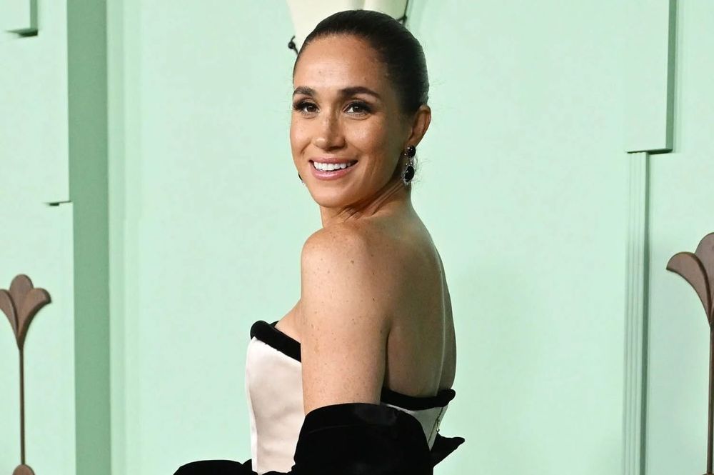 Meghan Markle sans le prince Harry : cette apparition très remarquée à Los Angeles dans une robe bustier sublime | So Busy Girls