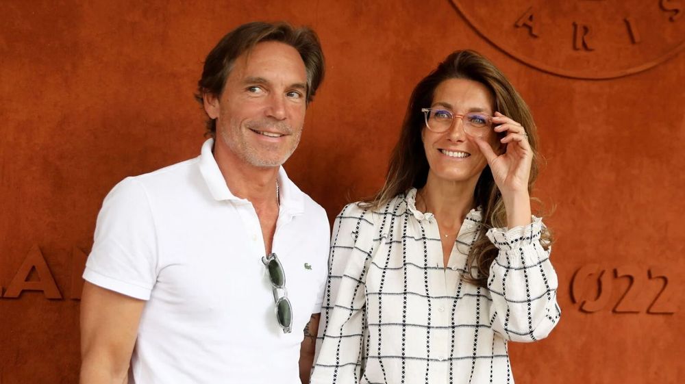 Anne-Claire Coudray et Nicolas Vix : l’homme discret qui partage la vie de la star du JT depuis plus de 10 ans | So Busy Girls
