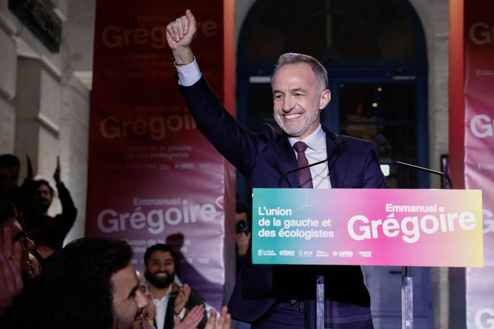 Emmanuel Grégoire : sa compagne Claire Peyron attire tous les regards après sa victoire à Paris | So Busy Girls
