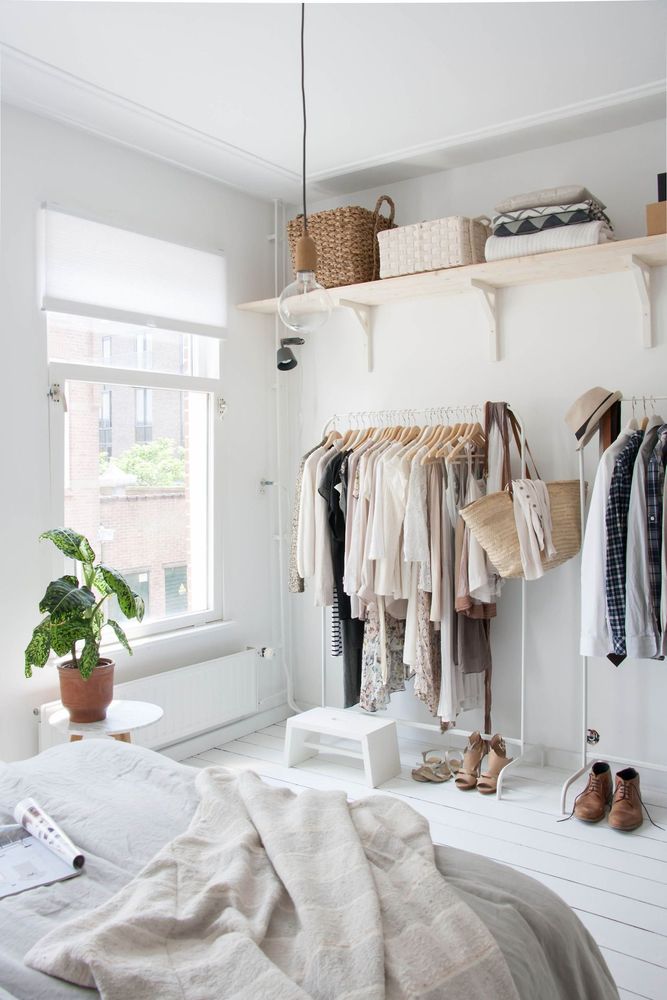 Cette astuce ingénieuse et ultra économique permet de tripler l'espace de son dressing | So Busy Girls
