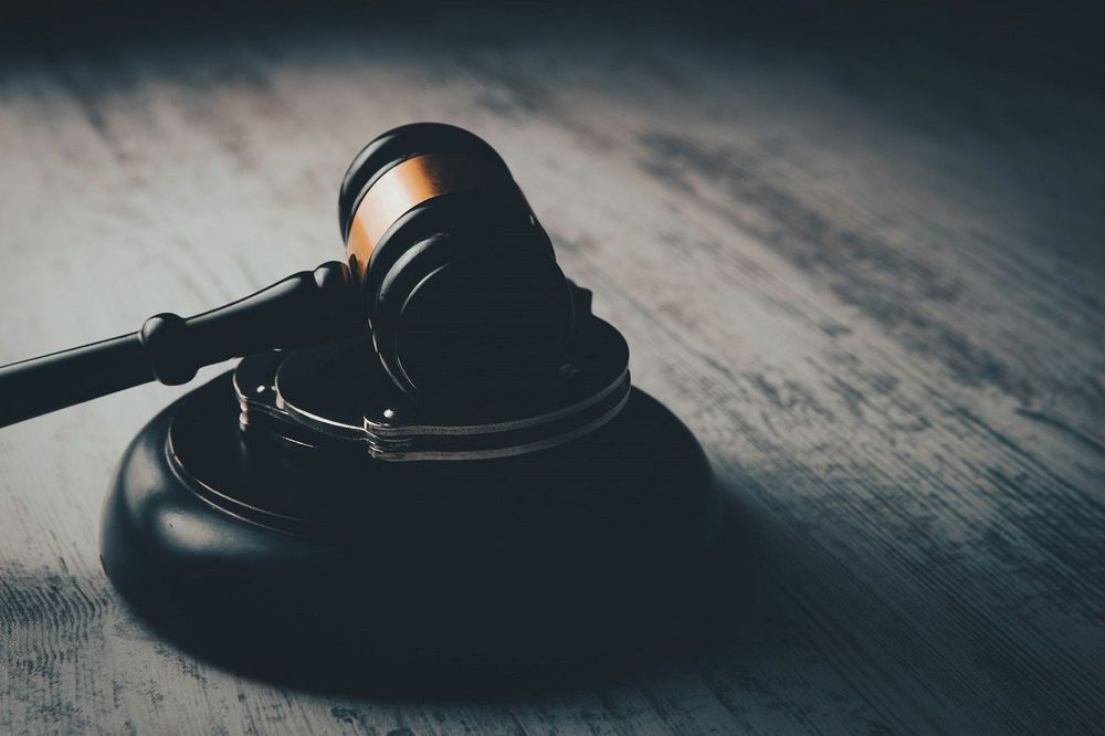 Chantage à la sextape financée par des fonds publics : jusqu’à cinq ans de prison pour le maire de Saint-Étienne ? | So Busy Girls