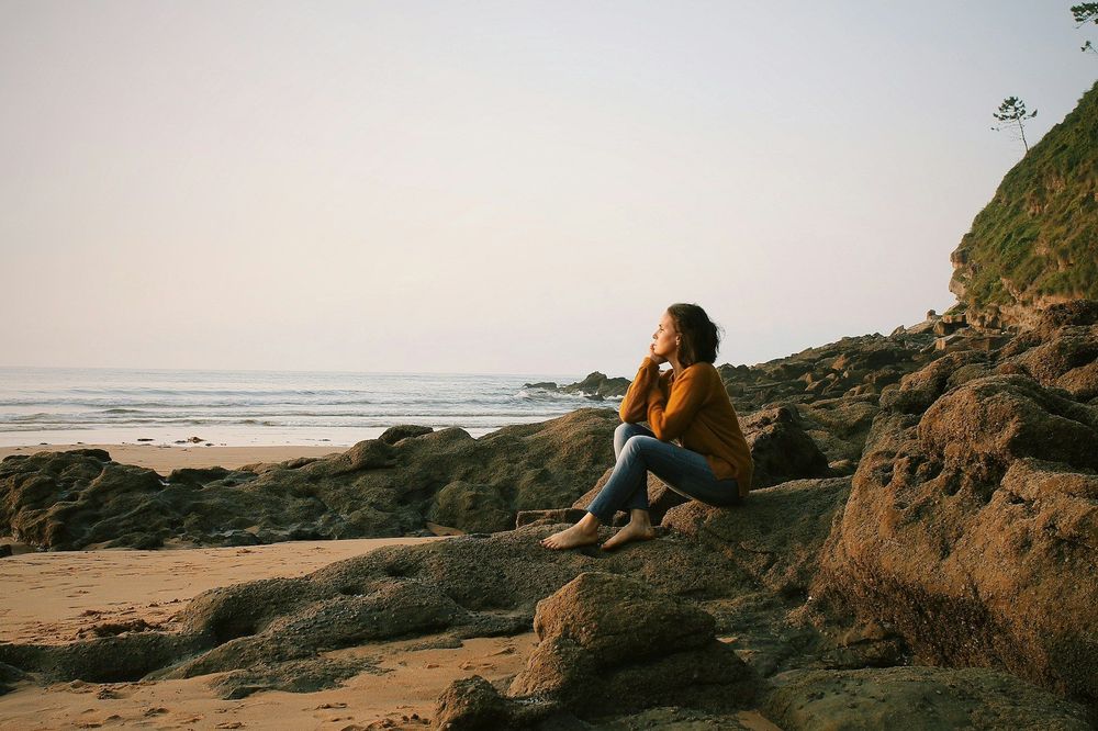 8 signes que vous souffrez d'Hikikomori et les conseils pour le surmonter | So Busy Girls