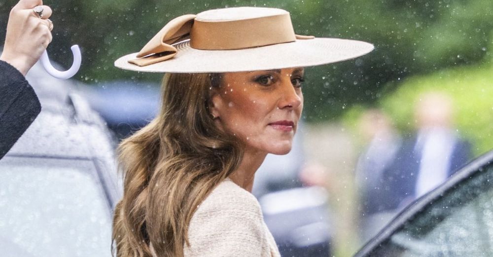 Kate Middleton au mariage de Peter Phillips : cette entorse discrète à ses habitudes intrigue les fans de la famille royale | So Busy Girls