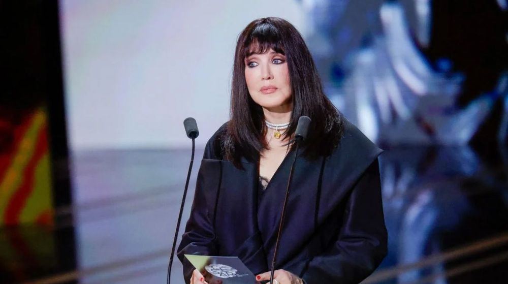"J'ai eu tellement peur" : Isabelle Adjani provoque une onde de choc avec ses propos sur Donald Trump et l’Iran | So Busy Girls