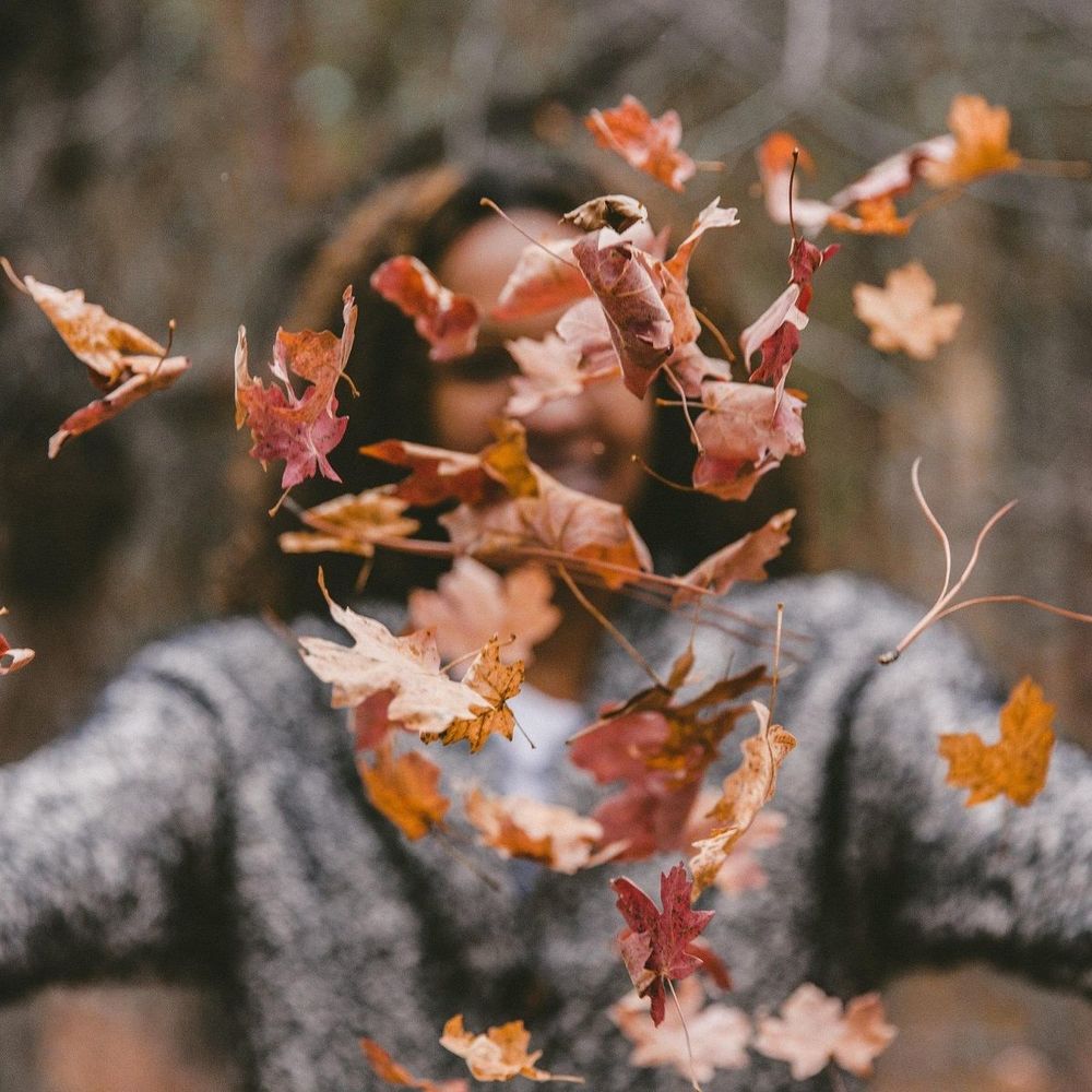 Pourquoi nous sommes si nombreux à détester le mois de novembre | So Busy Girls