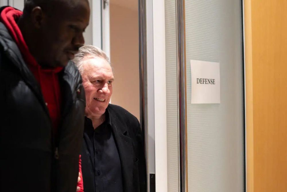 Gérard Depardieu absent à son procès : voici ce qu'il était en train de faire à la place | So Busy Girls