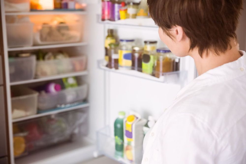 6 astuces à suivre pour prolonger la durée de vie de son frigo | So Busy Girls