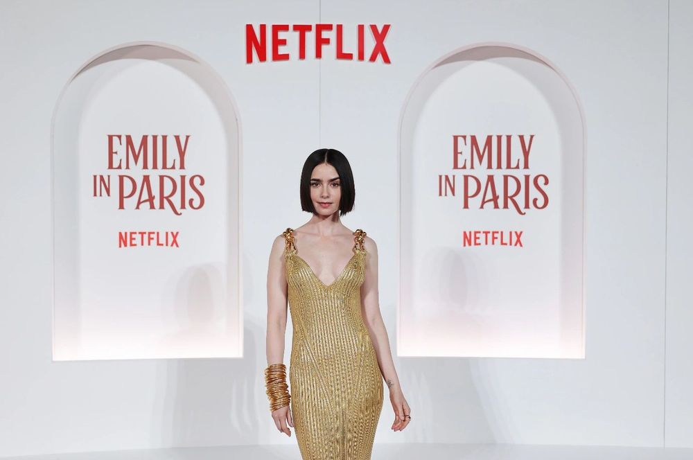 Ce choix de Netflix qui pourrait tout changer pour Emily in Paris | So Busy Girls