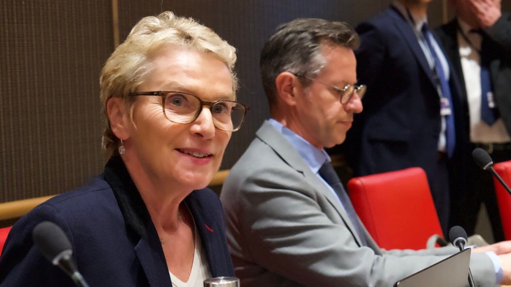 Devant la commission, Élise Lucet ne lâche rien : pourquoi elle a passé 3 heures d’audition sous haute tension | So Busy Girls