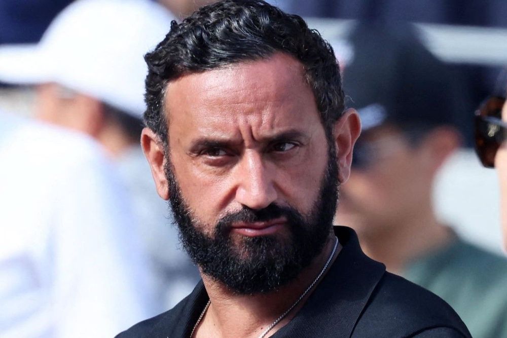 “J’adore Cyril, mais non” : cet animateur emblématique de M6 refuse de suivre Cyril Hanouna | So Busy Girls