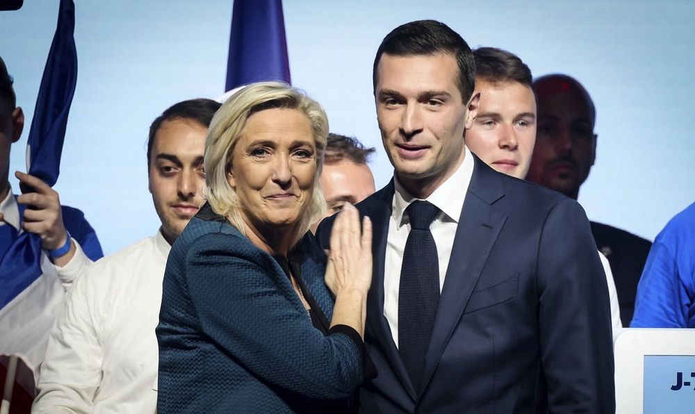 Présidentielle 2027 : ce nouveau sondage place Marine Le Pen très loin devant tous ses rivaux, Mélenchon crée la surprise | So Busy Girls