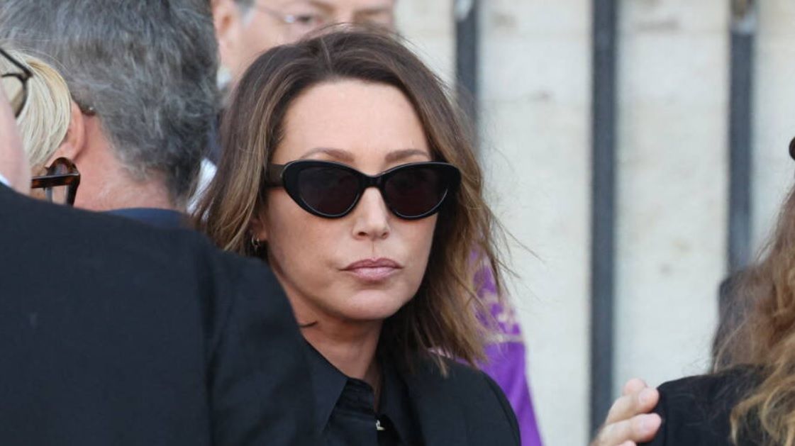 Laura Smet : cette petite main dans la sienne qui bouleverse apr&egrave;s la mort de Nathalie Baye