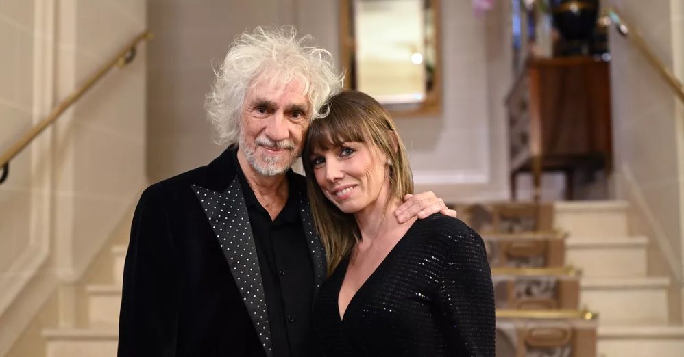 Louis Bertignac : sa compagne Laetitia s’affiche en bikini, leur couple fait sensation