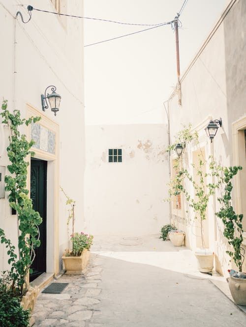 maison-blanche-ruelle