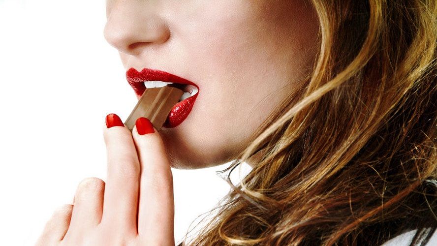 manger-trop-de-sucre-sucreries-barre-de-chocolat