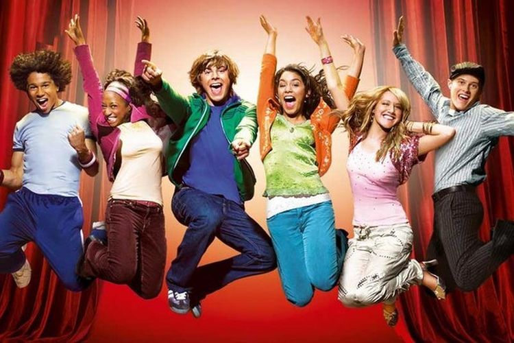 Découvrez la première bande-annonce de la nouvelle série High School Musical | So Busy Girls