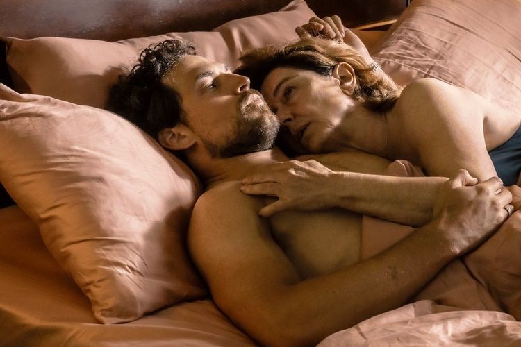 Cette série audacieuse et très hot explose le classement Netflix en un temps record | So Busy Girls