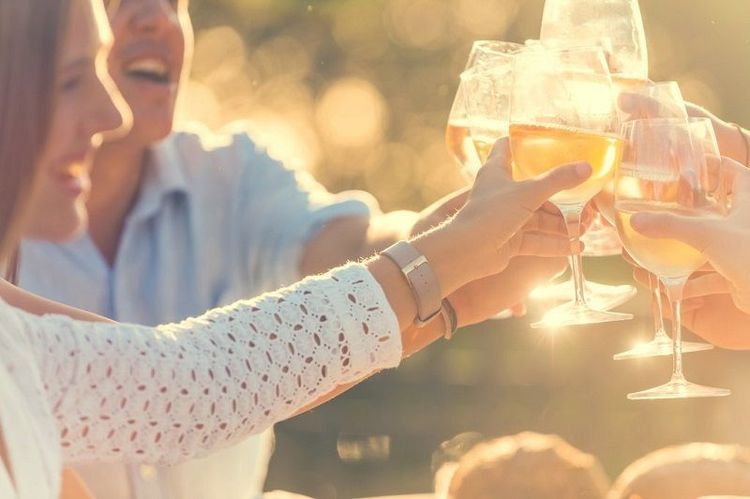 Quels sont les alcools les moins caloriques et que boire pour l'apéro si on ne veut pas grossir ? | So Busy Girls