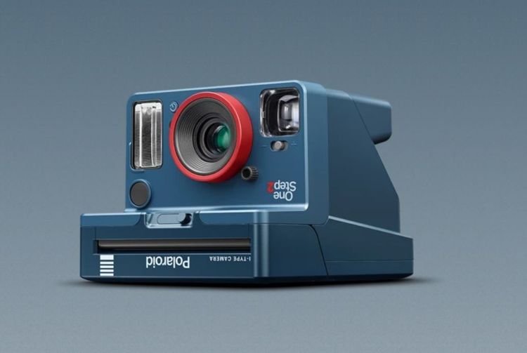 Polaroid lance une version "Stranger Things" de son OneStep 2 pour prendre des photos comme un pro | So Busy Girls