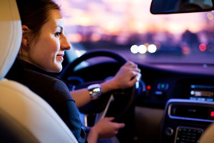 D'après cette étude, les femmes conduisent mieux que les hommes (c'est enfin scientifiquement prouvé !) | So Busy Girls