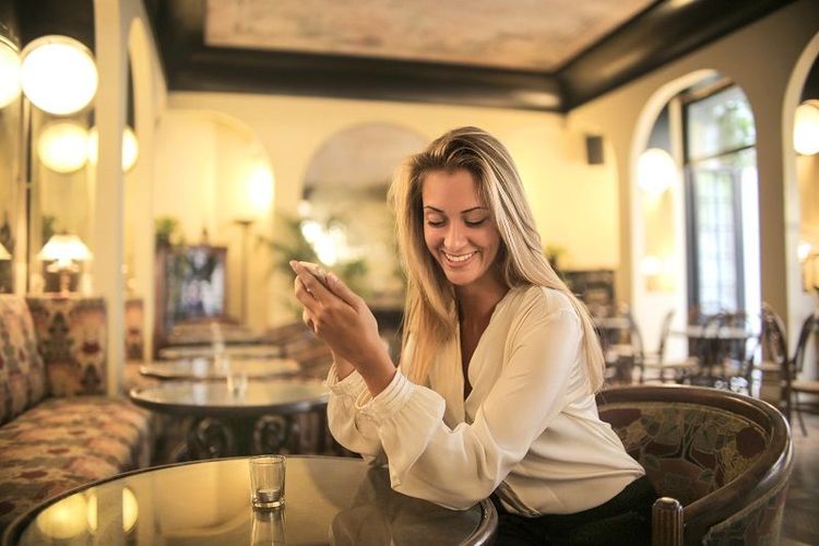 Avoir un crush au travail rendrait naturellement beaucoup plus productif ! | So Busy Girls