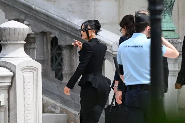 Kim Kardashian en larmes au récit de sa nuit d’horreur au procès de ses cambrioleurs | So Busy Girls