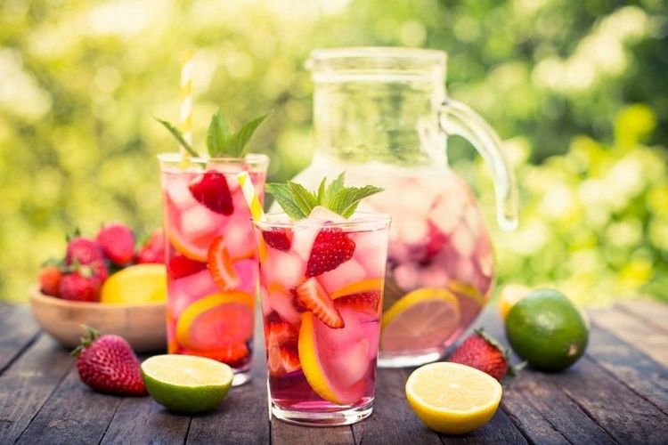 Pourquoi vous ne devriez pas boire de boisson fraîche quand il fait chaud | So Busy Girls