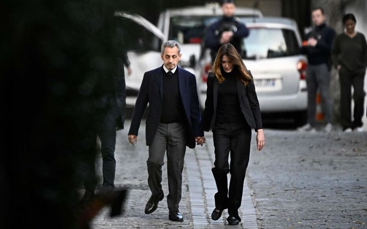 Prison de la Santé : Carla Bruni empêchée de voir Nicolas Sarkozy, voici pourquoi | So Busy Girls