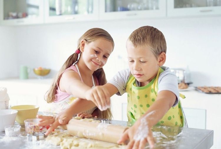 5 astuces pour cuisiner avec les enfants | So Busy Girls