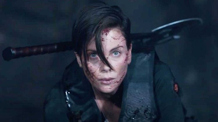 Découvrez vite la bande-annonce du film Netflix The Old Guard, L'éternité avec Charlize Theron | So Busy Girls